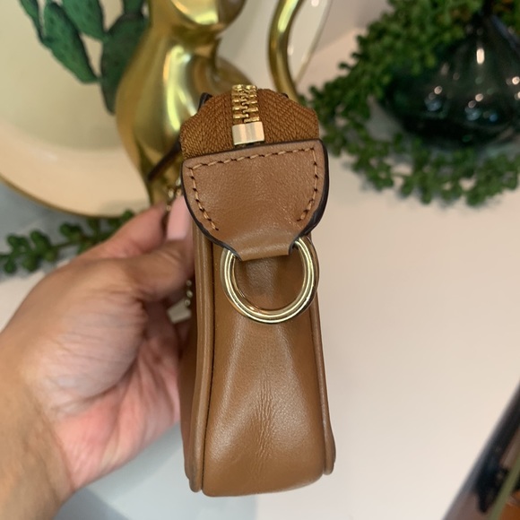 Coach camel and gold wristlet - Picture 2 of 15